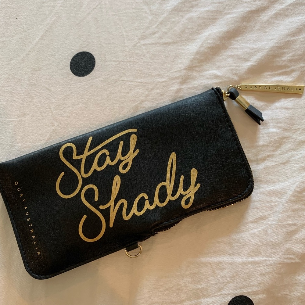 Quay Australia glasses case